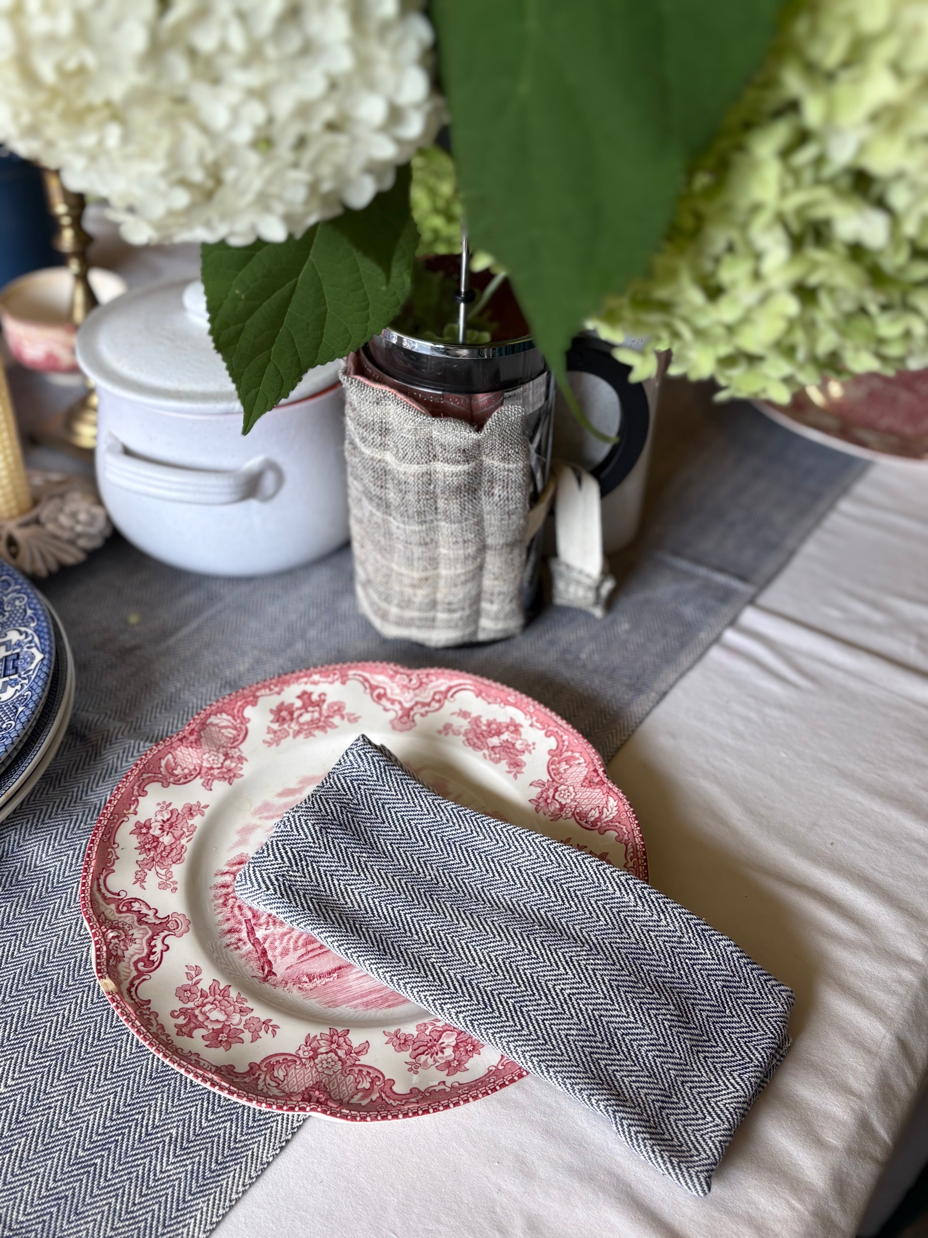 The Kala Cotton Herringbone Dinner Napkin Pair in Ink