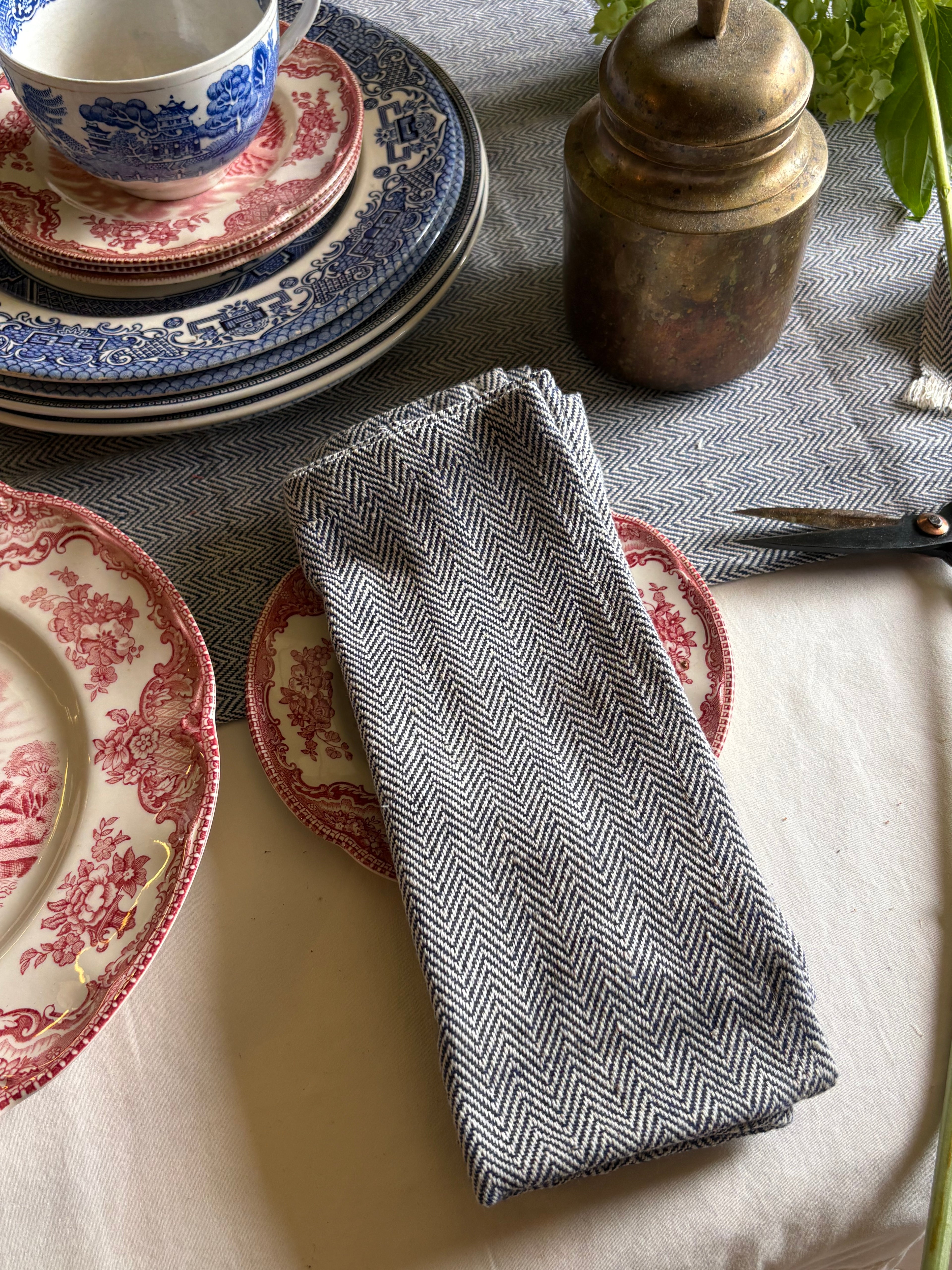 The Kala Cotton Herringbone Dinner Napkin Pair in Ink