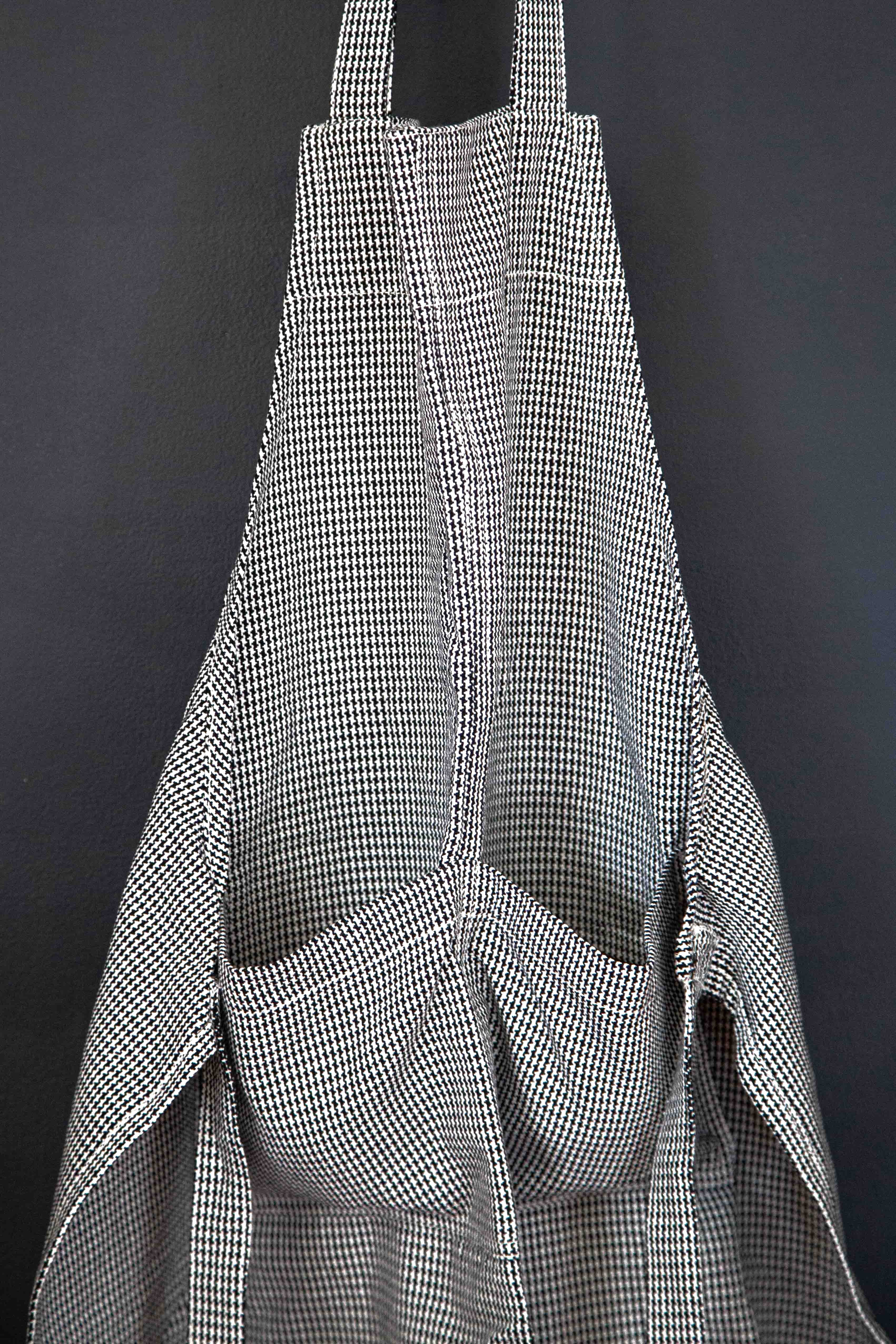 The Cook's Apron in Houndstooth