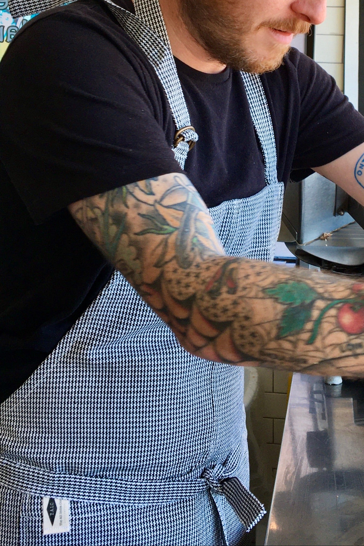 The Cook's Apron in Houndstooth